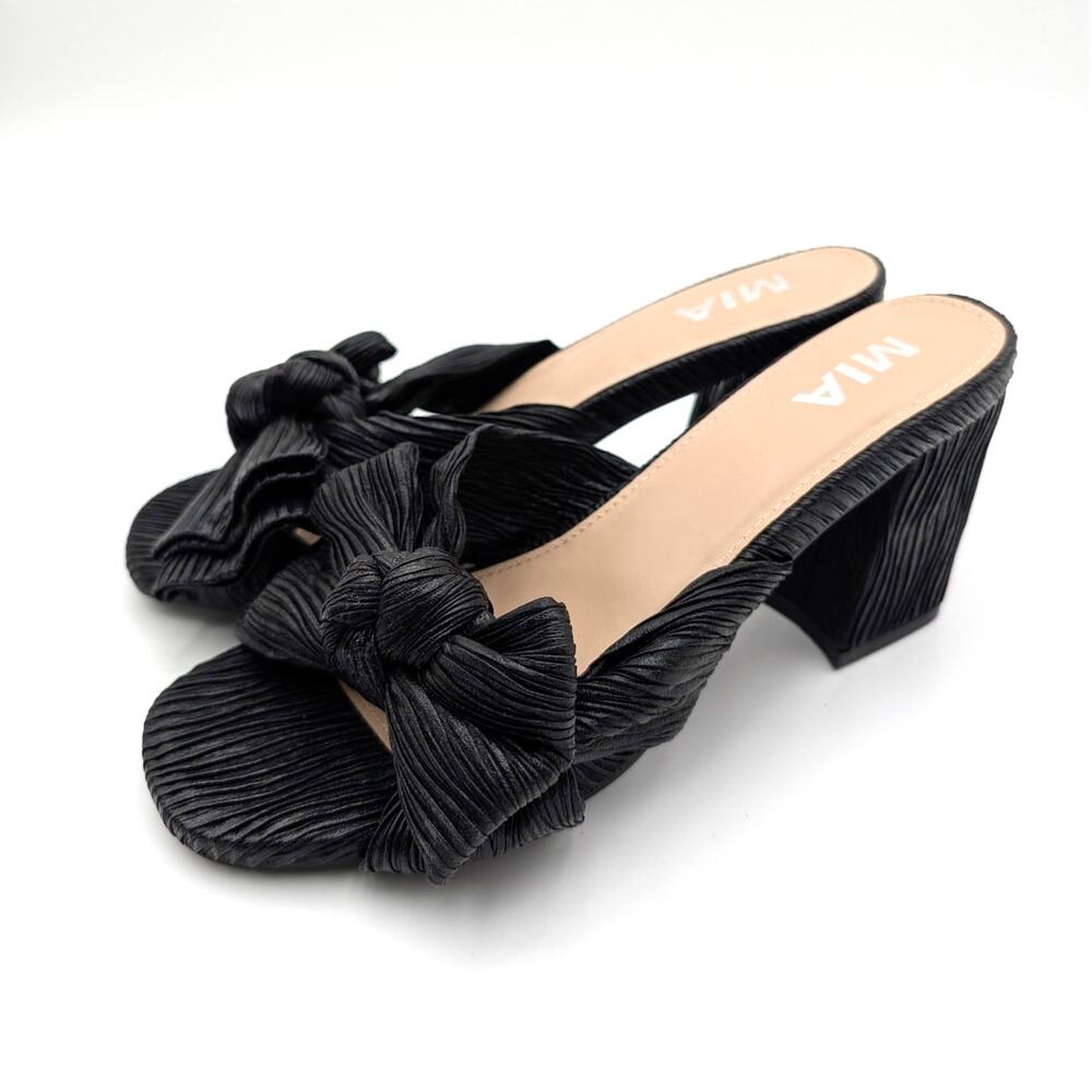 Mia Mechelle Block Heel Sandals Open Toe Women's Black Pleate Size US6.5M EU36.5